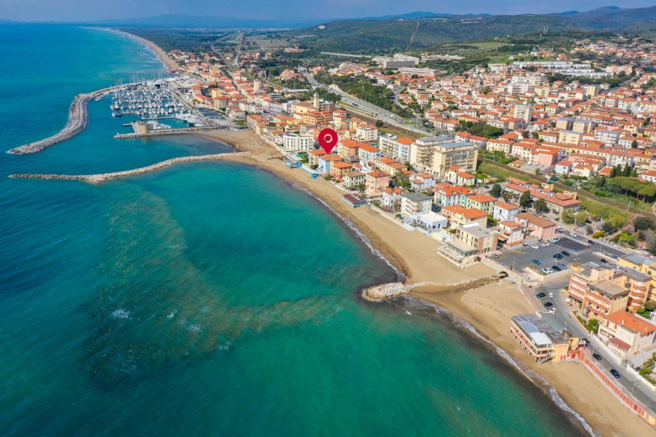 Villa Lilla Sulla Spiaggia Di San Vincenzo Luxury Exteriér fotografie